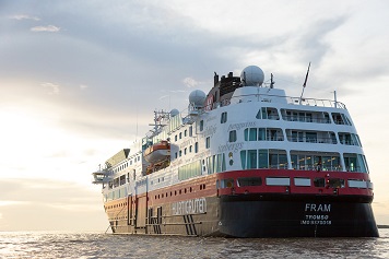 Hurtigruten se estrena en América Latina